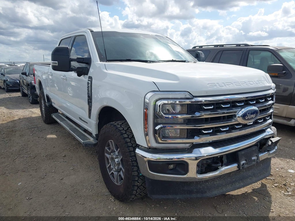 2026 Ford F-250 Lariat photo 1