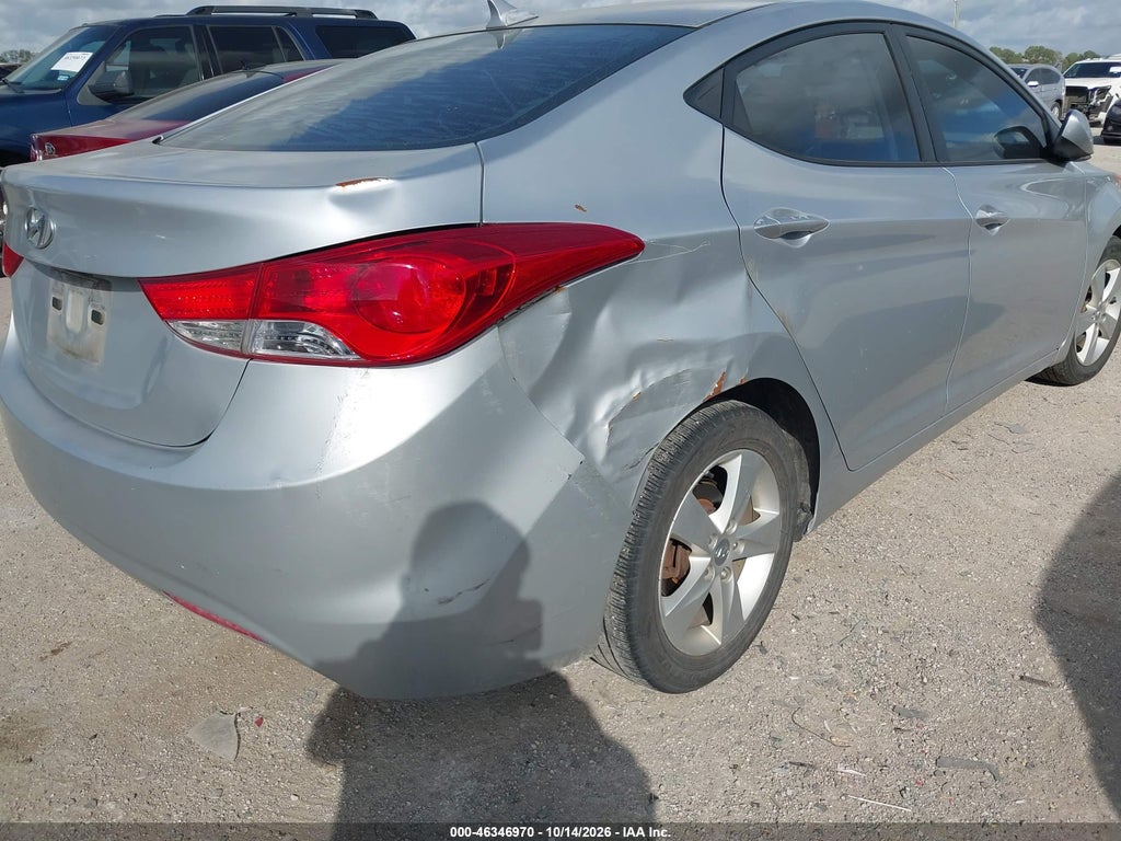 2013 Hyundai Elantra GLS photo 6