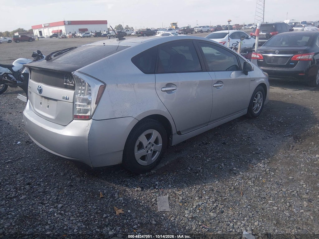 2011 Toyota Prius TWO photo 4