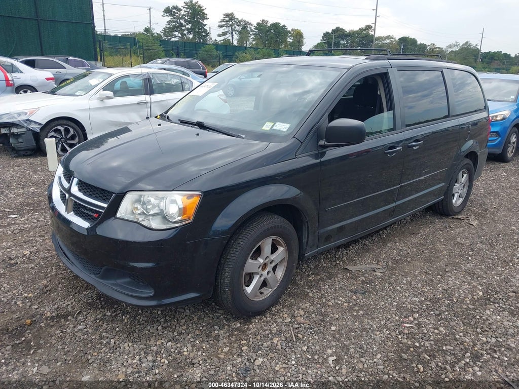 2013 Dodge Grand Caravan SXT photo 2
