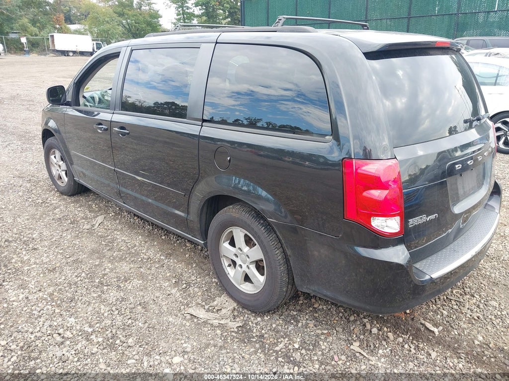 2013 Dodge Grand Caravan SXT photo 3