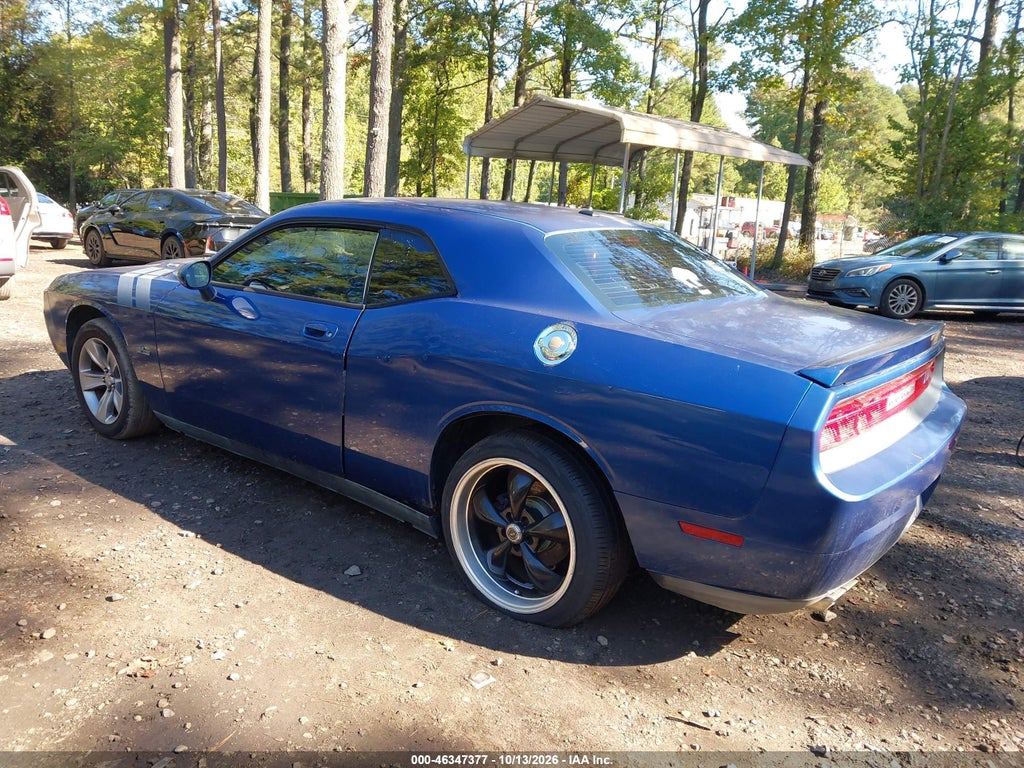 2010 Dodge Challenger R/T photo 3