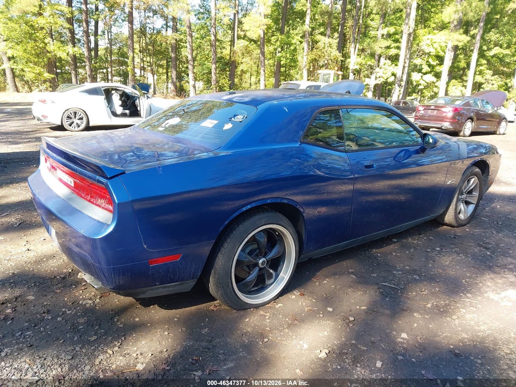 2010 Dodge Challenger R/T photo 4
