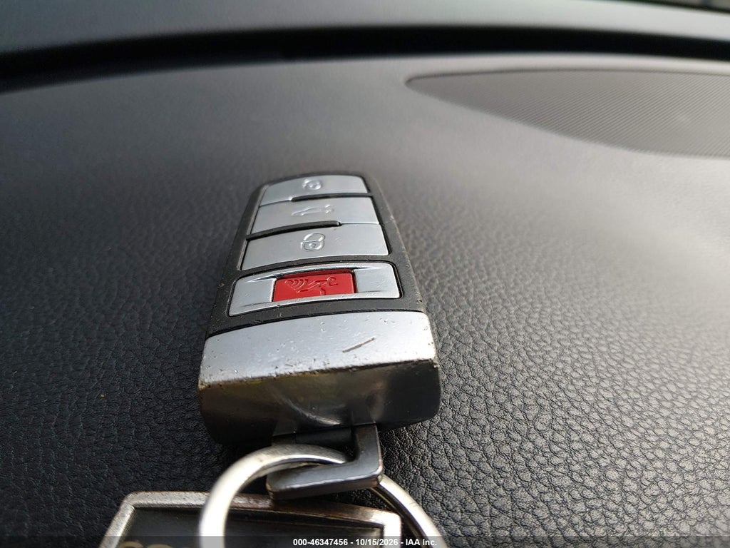 2014 Volkswagen CC 2.0T Sport photo 11