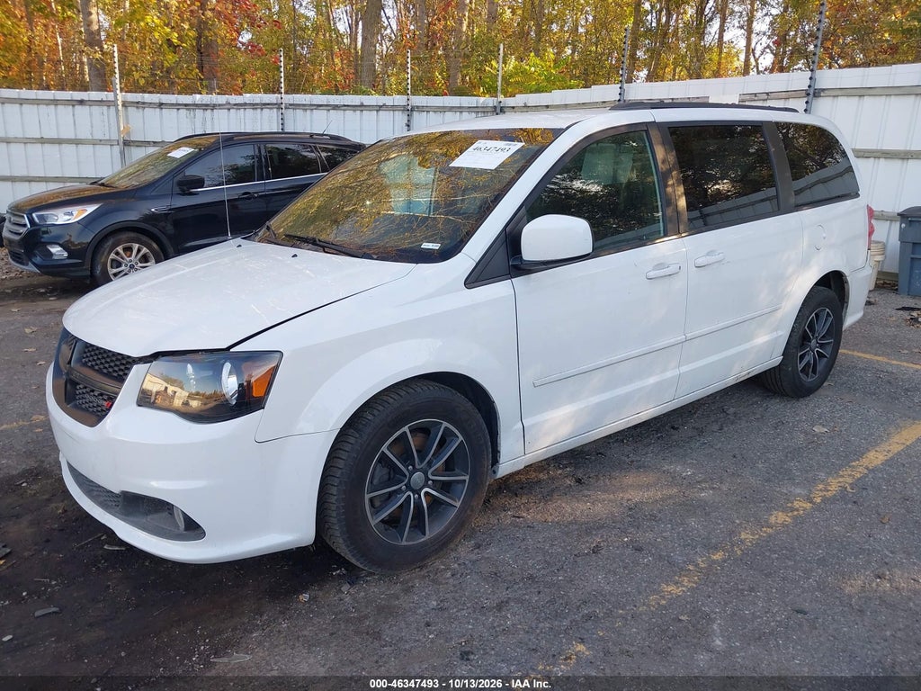 2017 Dodge Grand Caravan GT photo 2