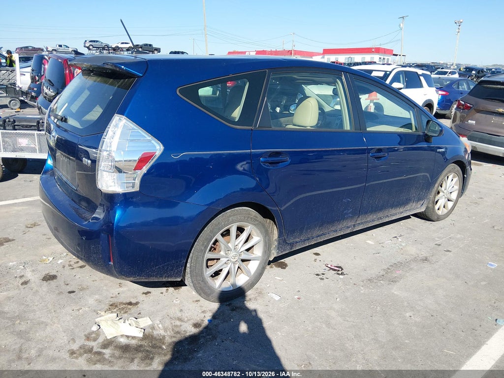 2012 Toyota Prius V Five photo 4