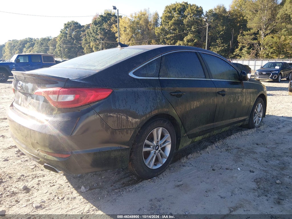 2015 Hyundai Sonata SE photo 4