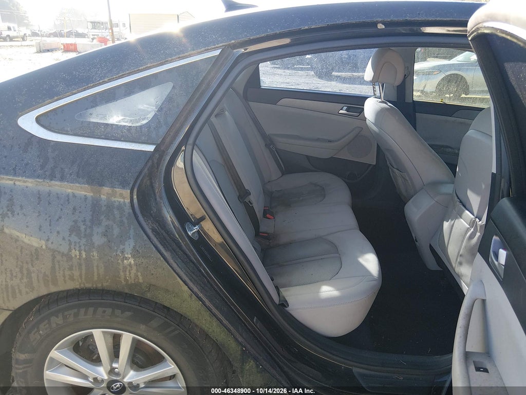 2015 Hyundai Sonata SE photo 8