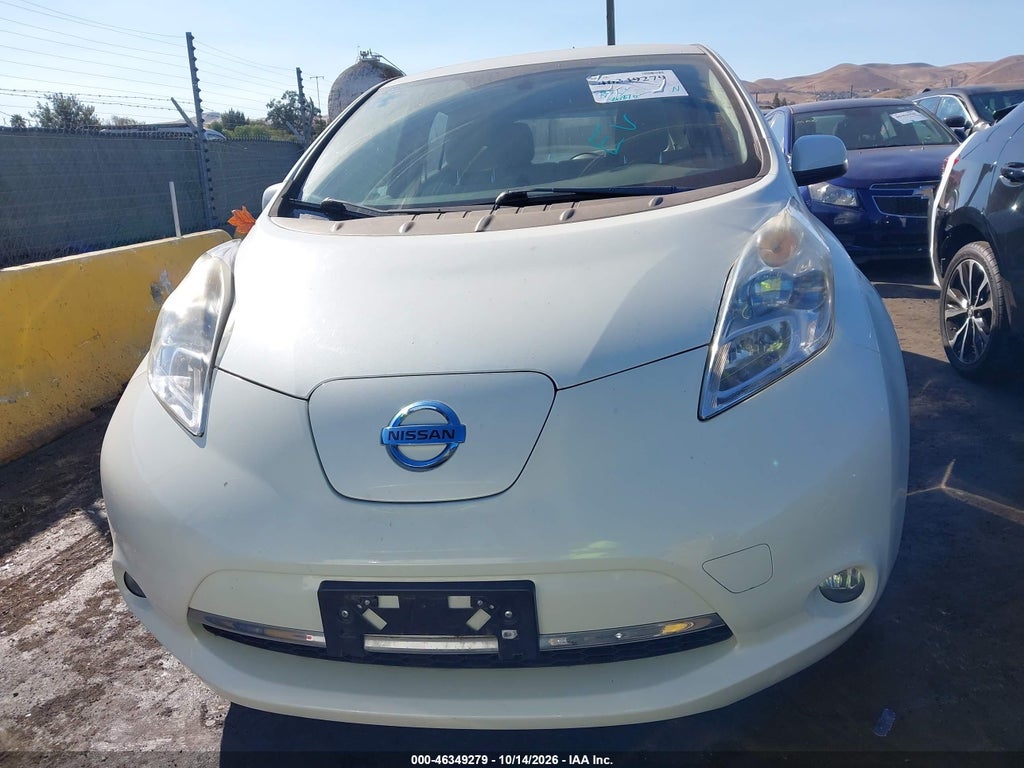 2012 Nissan Leaf SL photo 6