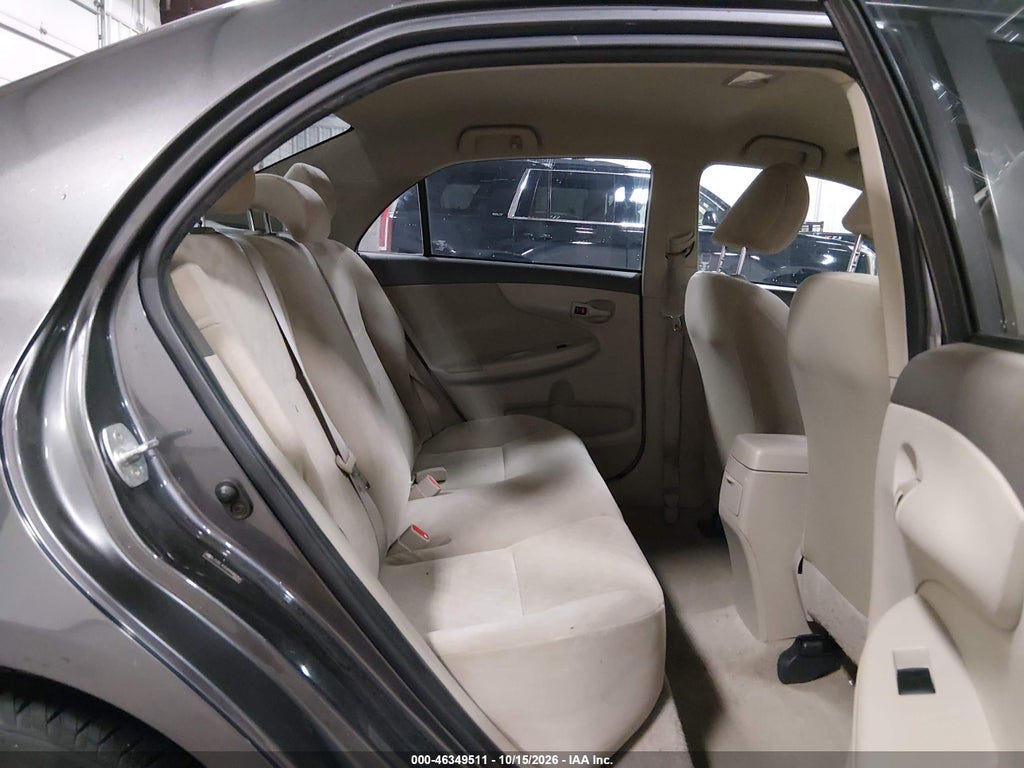2009 Toyota Corolla LE photo 8