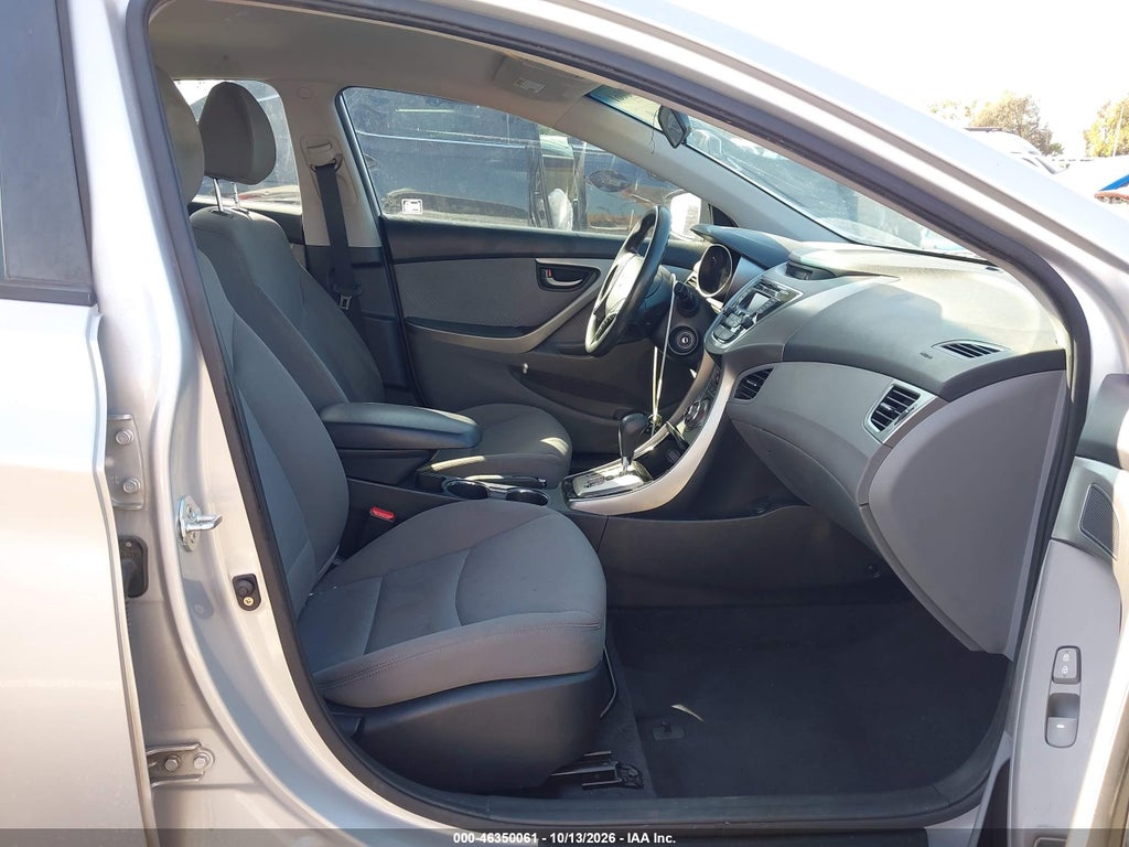 2013 Hyundai Elantra GLS photo 5