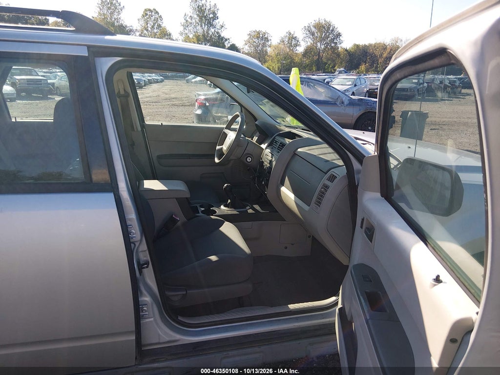 2008 Ford Escape XLS/XLS Manual photo 5