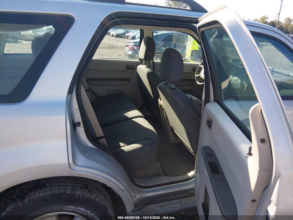 2008 Ford Escape XLS/XLS Manual photo 8