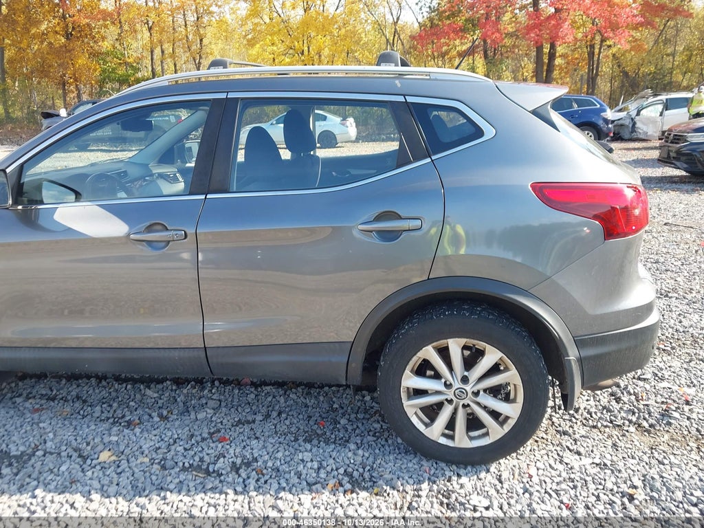 2019 Nissan Rogue Sport SV photo 6