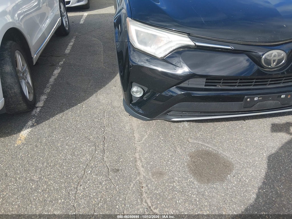 2018 Toyota RAV4 XLE photo 6