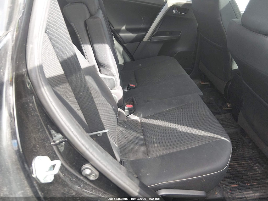 2018 Toyota RAV4 XLE photo 8