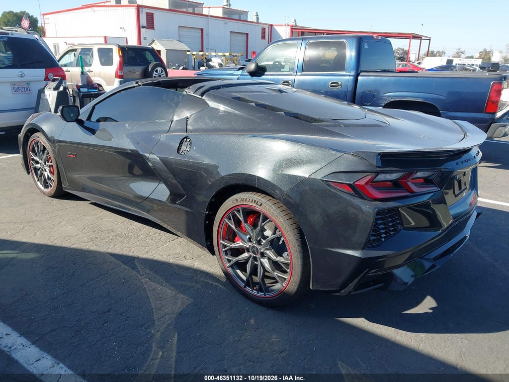 2023 Chevrolet Corvette Stingray RWD 3LT photo 3