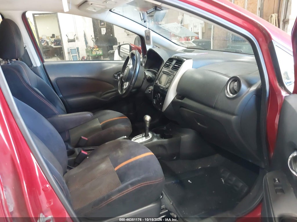 2015 Nissan Versa Note SR photo 5