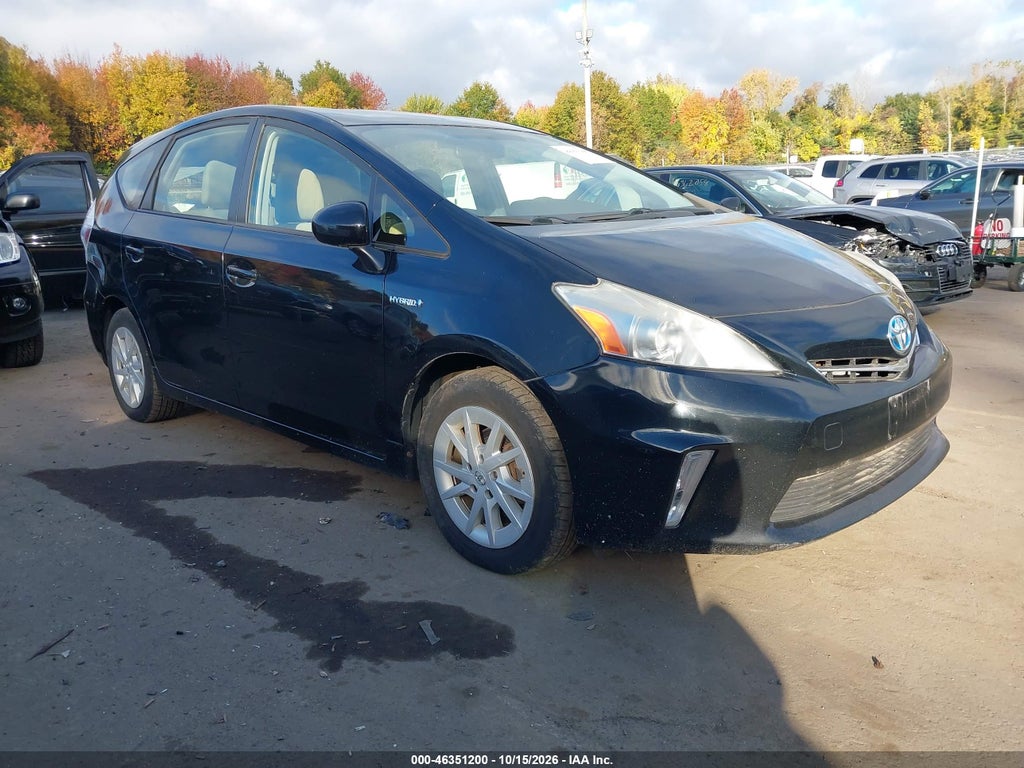 2014 Toyota Prius V Three photo 1
