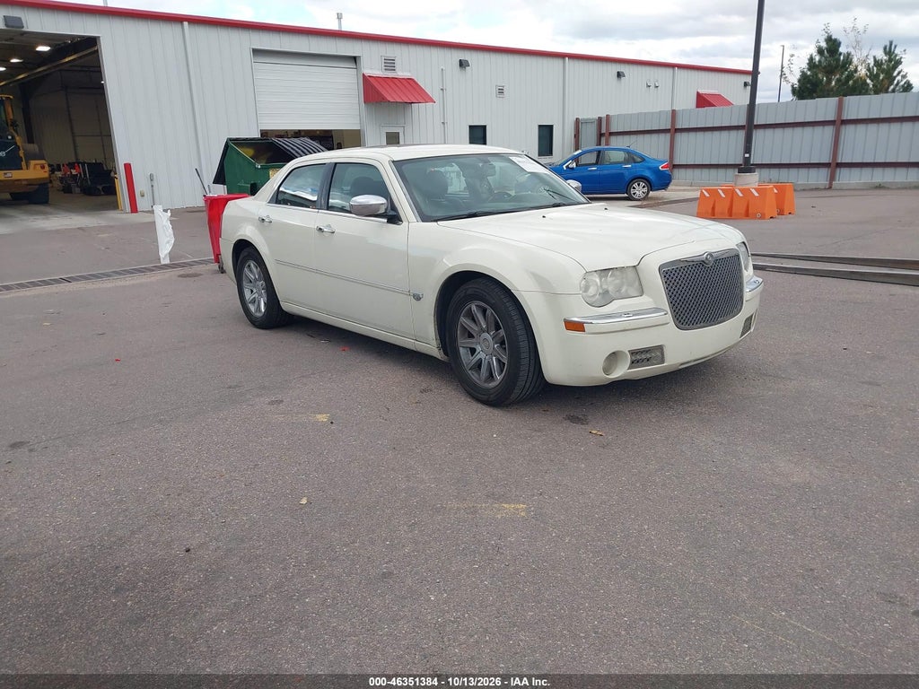 2005 Chrysler 300C photo 1