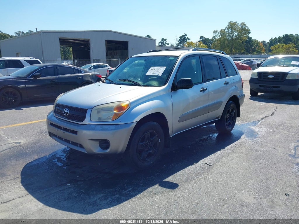 2004 Toyota RAV4 photo 2