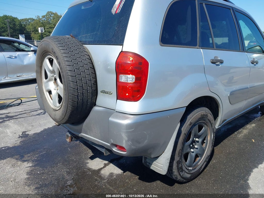 2004 Toyota RAV4 photo 6