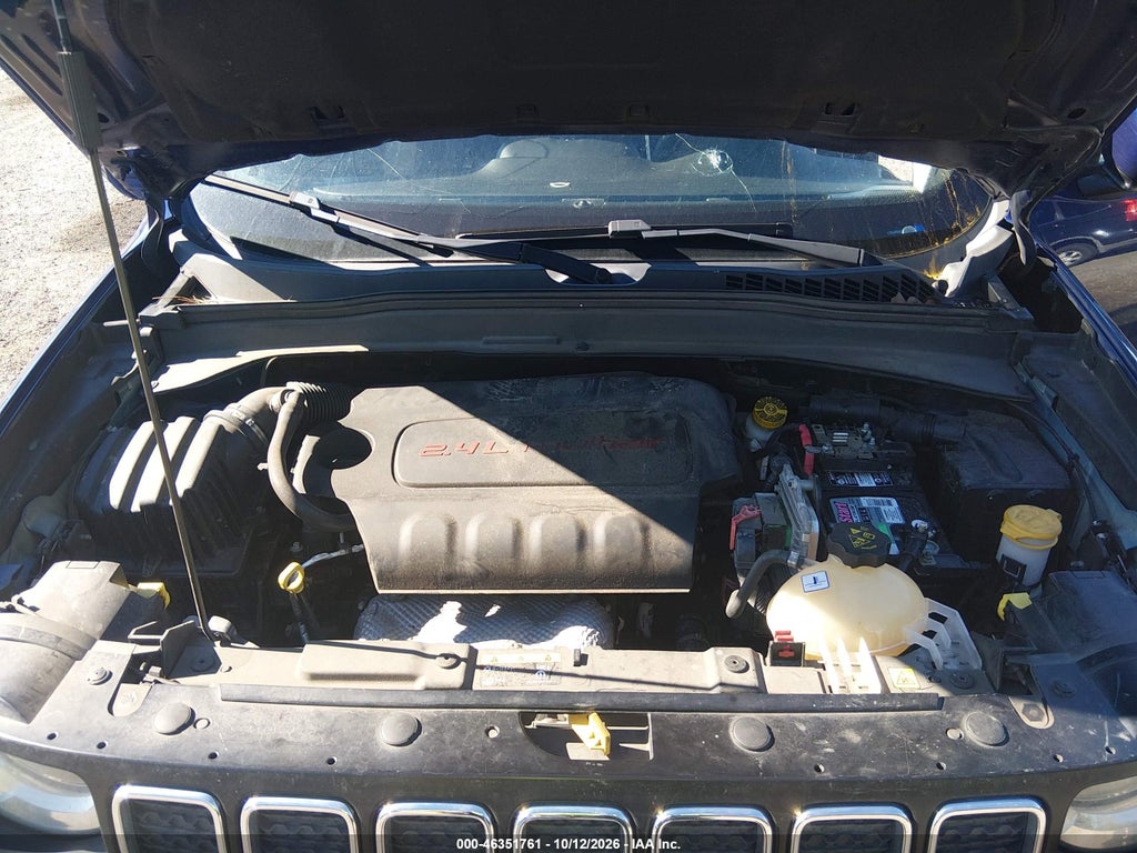 2020 Jeep Renegade Latitude FWD photo 10
