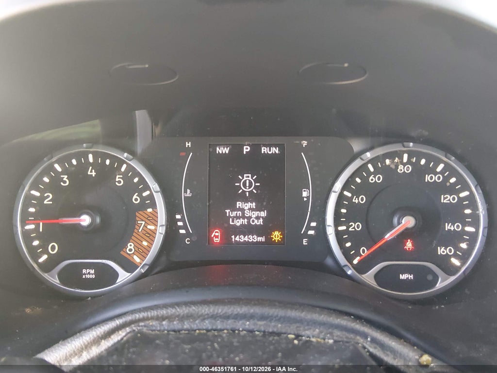 2020 Jeep Renegade Latitude FWD photo 7