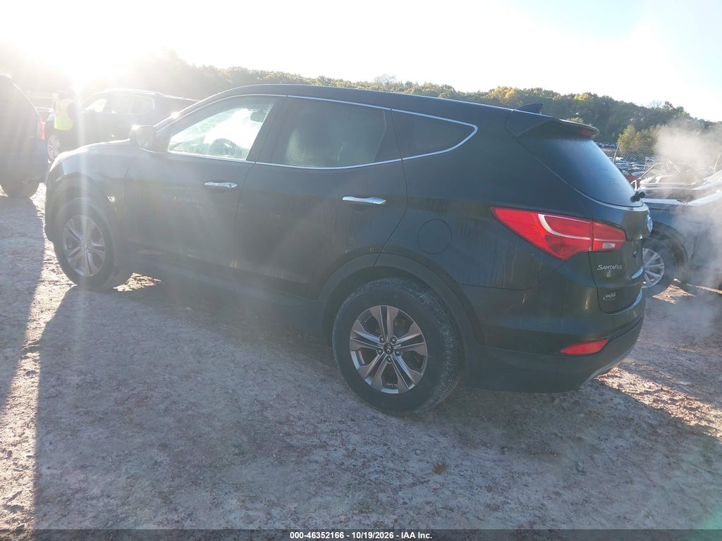 2016 Hyundai Santa FE Sport 2.4L photo 3