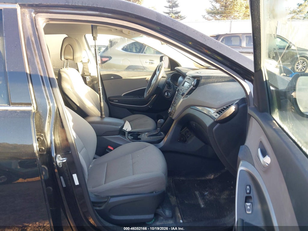2016 Hyundai Santa FE Sport 2.4L photo 5