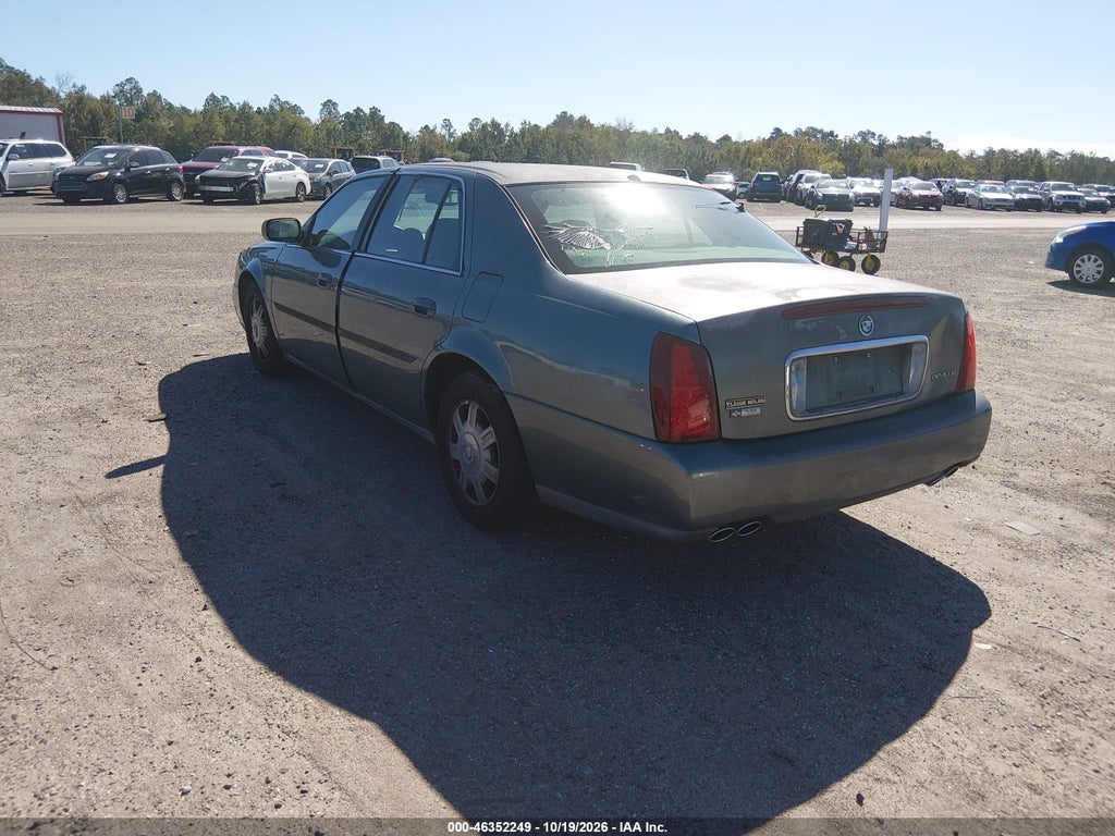 2004 Cadillac Deville Standard photo 3