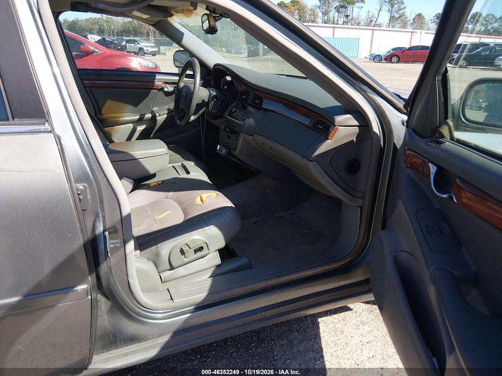 2004 Cadillac Deville Standard photo 5