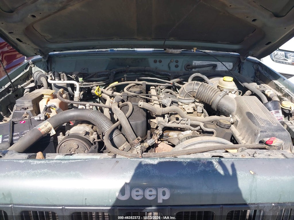2000 Jeep Cherokee SE photo 10
