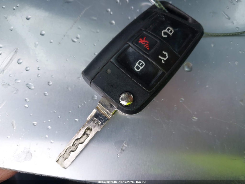 2016 Volkswagen Golf TSI S 4-Door photo 11