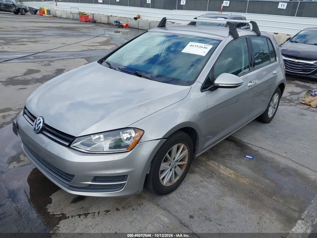 2016 Volkswagen Golf TSI S 4-Door photo 2