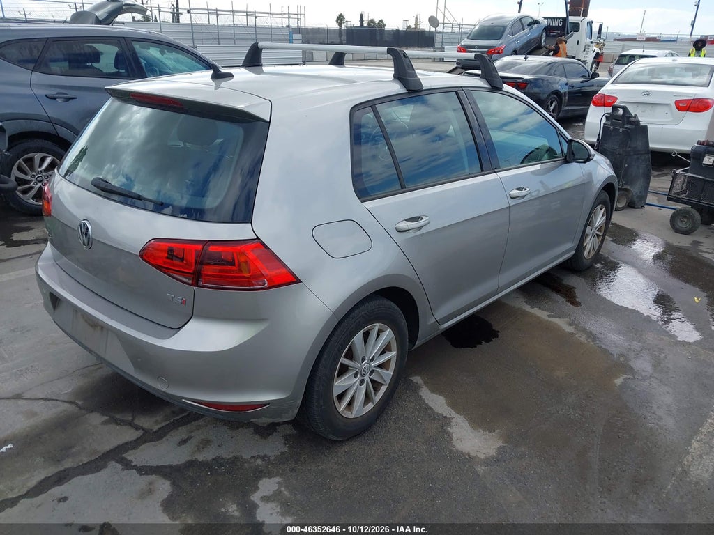 2016 Volkswagen Golf TSI S 4-Door photo 4