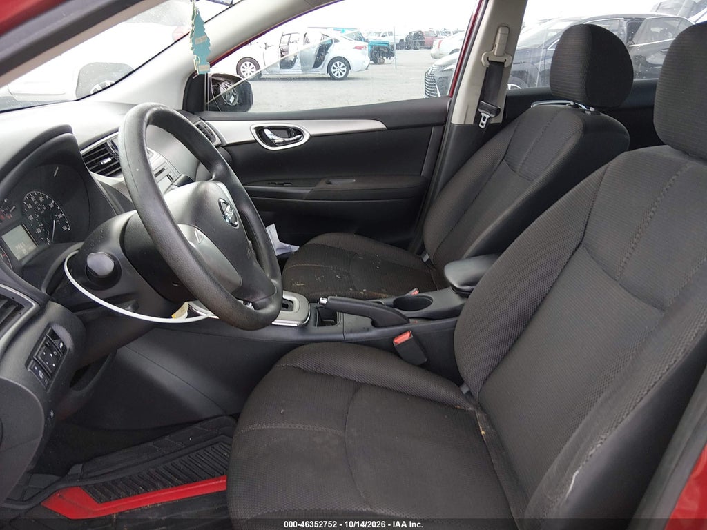2013 Nissan Sentra S photo 5