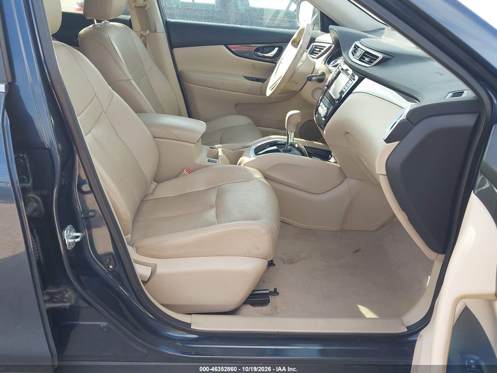 2015 Nissan Rogue SL photo 5