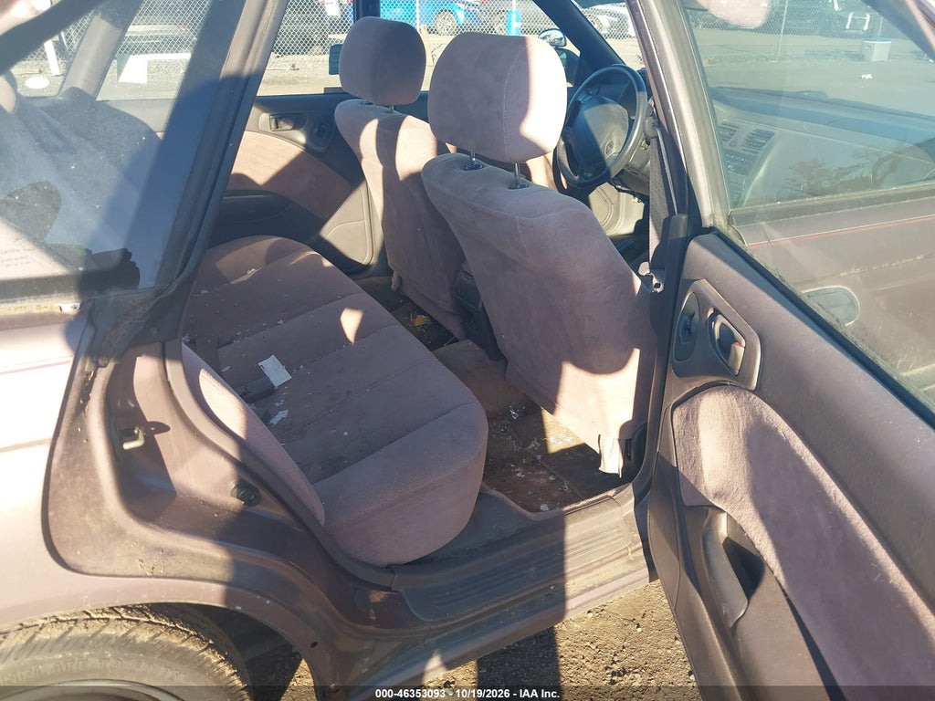1995 Subaru Legacy L photo 8