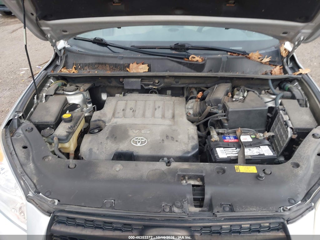 2009 Toyota RAV4 Base V6 photo 10
