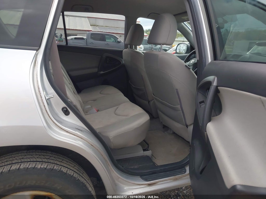 2009 Toyota RAV4 Base V6 photo 8