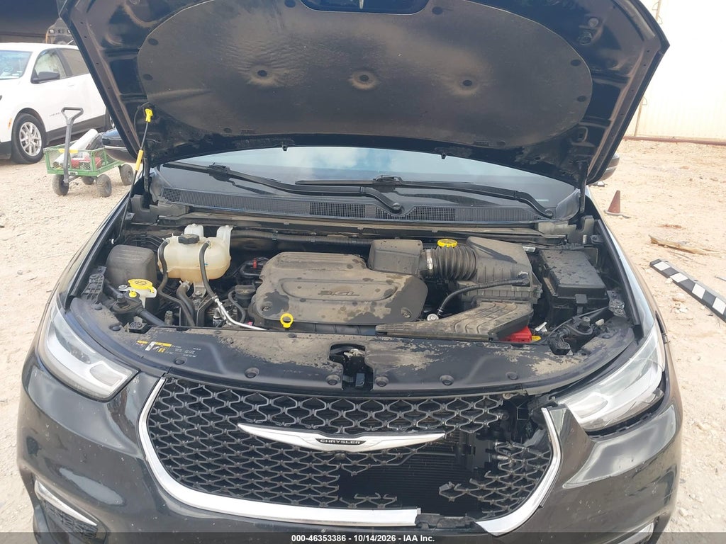 2025 Chrysler Pacifica Select photo 10