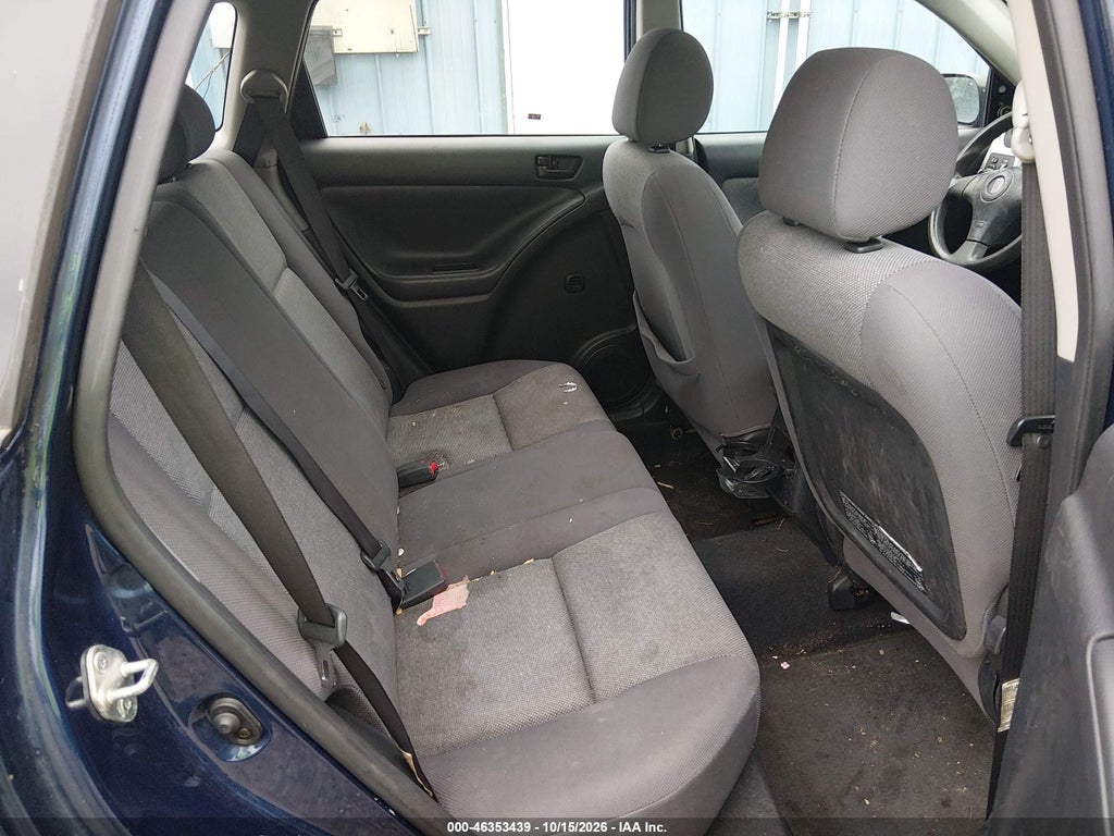 2003 Pontiac Vibe photo 8