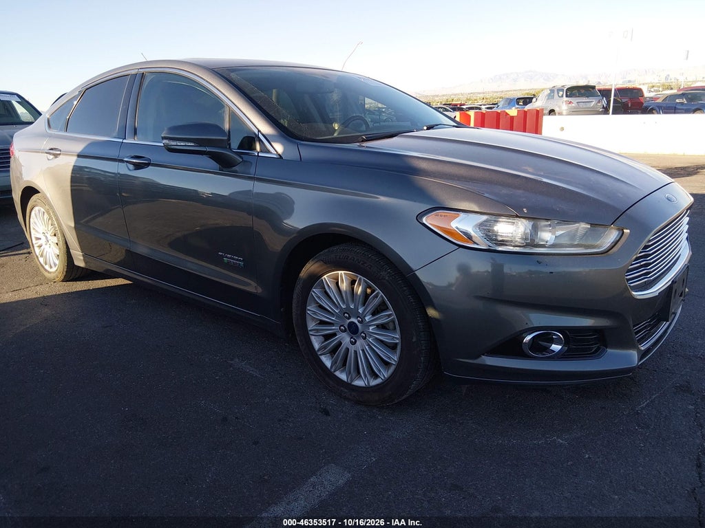 2013 Ford Fusion Energi Titanium photo 1
