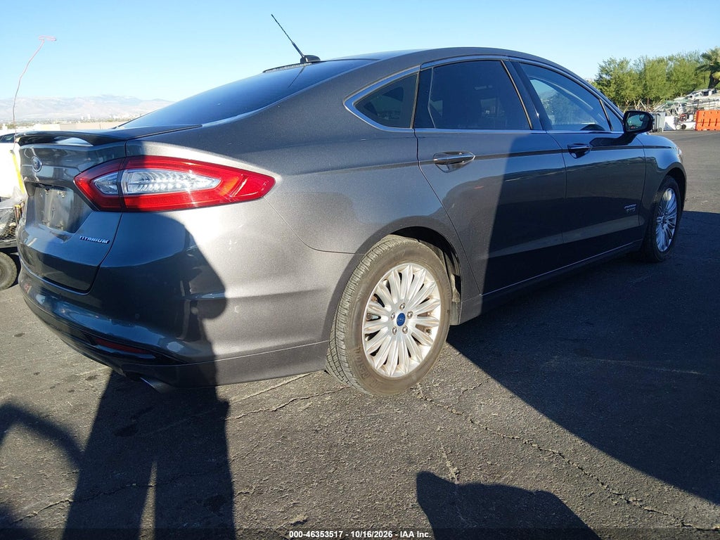 2013 Ford Fusion Energi Titanium photo 4