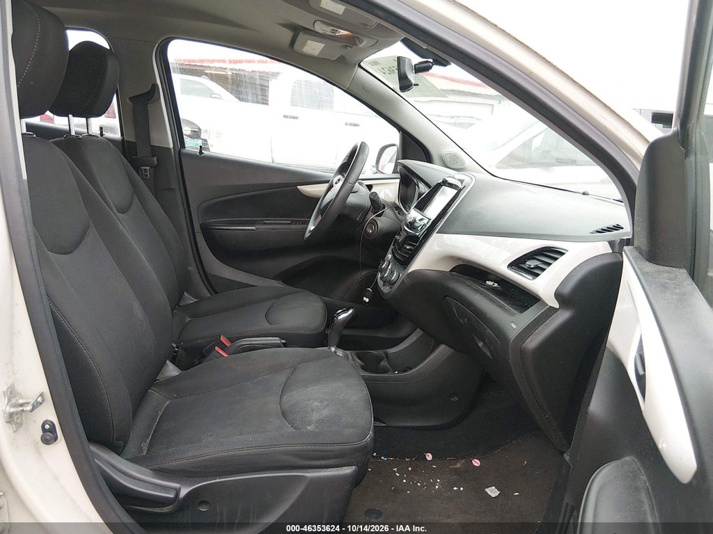 2017 Chevrolet Spark 1LT CVT photo 5