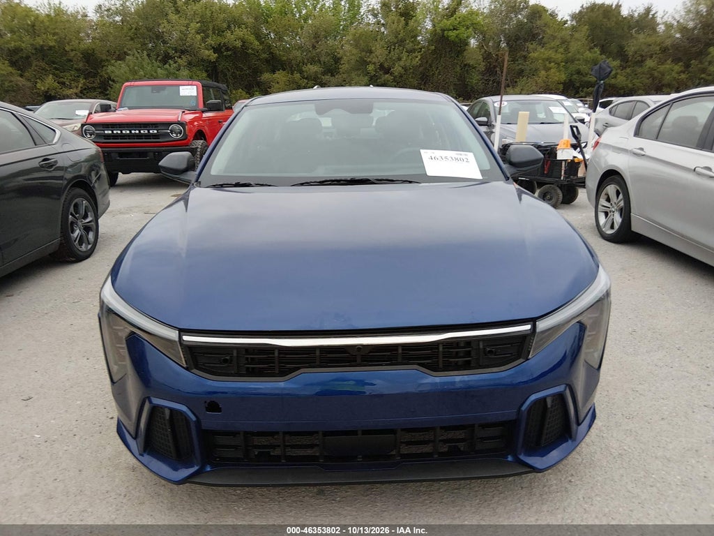 2025 Kia K4 LXS photo 6