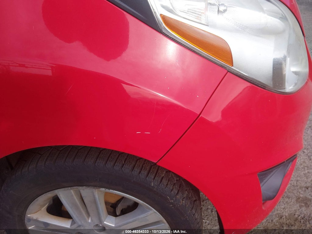 2013 Chevrolet Spark 1LT Manual photo 6