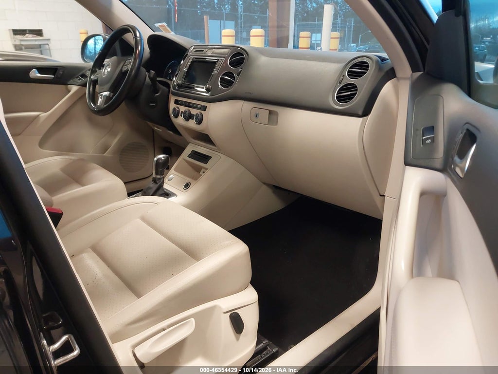 2016 Volkswagen Tiguan SE photo 5