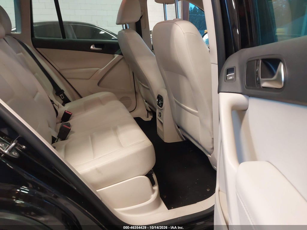 2016 Volkswagen Tiguan SE photo 8